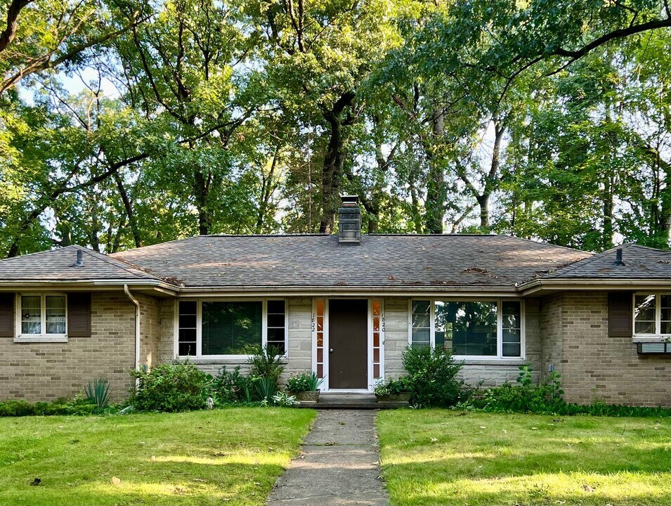 1820-1822 Hazel Ave in Kalamazoo, MI - Building Photo
