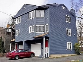 19 Wadhams Ave in Torrington, CT - Building Photo