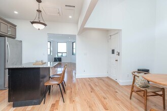 31 Bay State Rd in Boston, MA - Foto de edificio - Building Photo