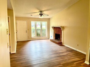 1721 Todd Dr-Unit -Todd Drive Duplex in Johnson City, TN - Building Photo - Building Photo