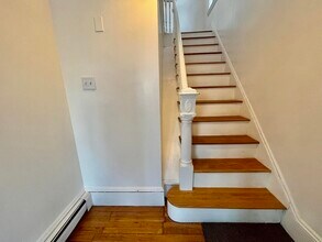 2 Willow St-Unit -2 in Waltham, MA - Building Photo - Building Photo