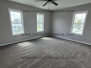 521 E Short St in Winchester, IN - Foto de edificio - Building Photo