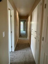 3833 W Cherry Ct in Visalia, CA - Building Photo - Building Photo