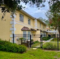 2007 W De Leon St in Tampa, FL - Building Photo