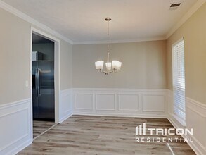 203 Woodcreek Way in Acworth, GA - Foto de edificio - Building Photo