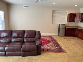 4313 Kentwood Ln, Unit Studio in Fair Oaks, CA - Building Photo - Building Photo