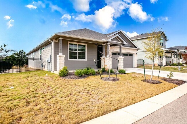 400 Florenz Ln in Andice, TX - Building Photo - Building Photo