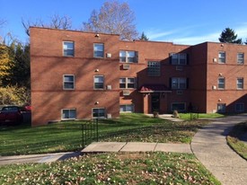 Lincoln Crossing Apartments