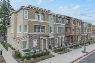 Hideaway II in Hayward, CA - Foto de edificio - Primary Photo