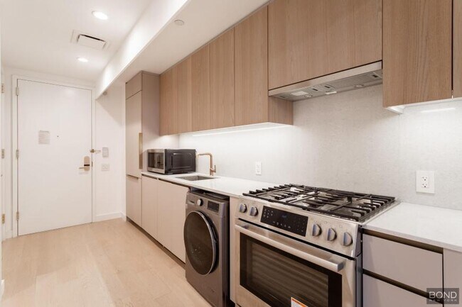 property at 3 Ct Square W