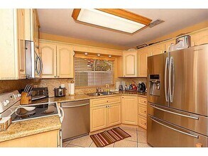 8627 NW 1st Ln in Miami, FL - Building Photo - Building Photo