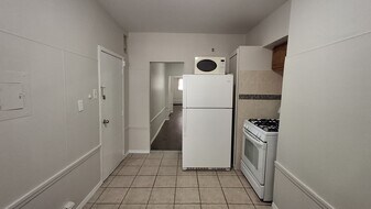 404 Madison St, Unit 1L in Hoboken, NJ - Building Photo