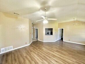 1100 Clairidge Ave in Killeen, TX - Building Photo - Building Photo