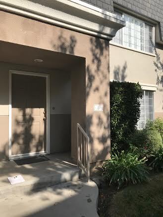 Briarcliffe Townhomes in Reseda, CA - Foto de edificio