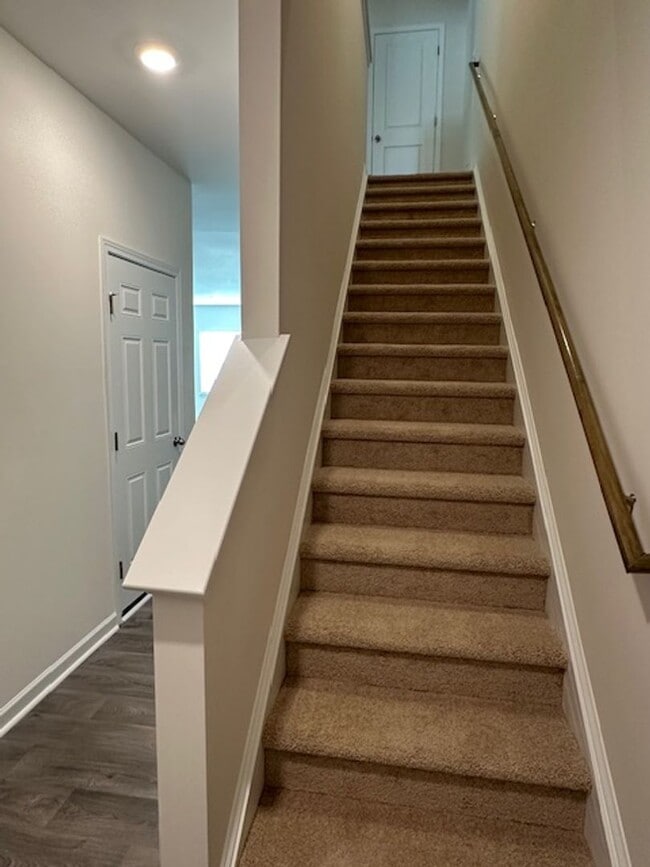 243 Moyer Dr in Graham, NC - Building Photo - Building Photo