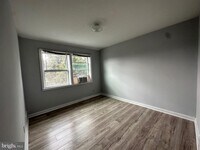 1239 Walters Ave photo'