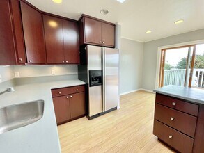 11 Brewster St in San Francisco, CA - Building Photo - Building Photo
