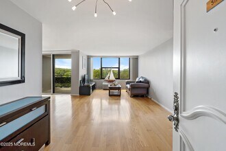 1 Scenic Dr in Highlands, NJ - Building Photo - Building Photo