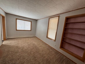 1117 Hammond Ave in Superior, WI - Foto de edificio - Building Photo
