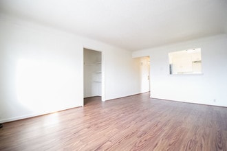 3930 Upton Ave, Unit 2 in Toledo, OH - Building Photo - Building Photo