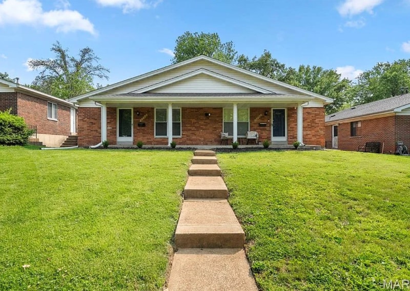 10244 Buffton Dr, Unit 10246 in St. Louis, MO - Foto de edificio