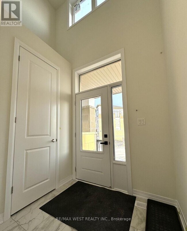 93 Millman Ln in Richmond Hill, ON - Building Photo - Building Photo