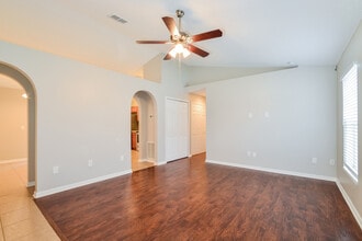 3889 Arborvitae Way in DeLand, FL - Building Photo - Building Photo