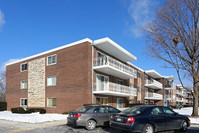 200 Deborah Ln in Wheeling, IL - Foto de edificio - Building Photo