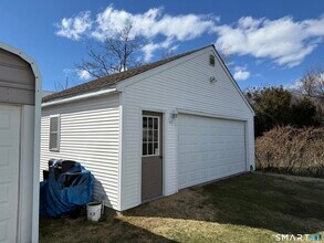 35 Early Ave in Stratford, CT - Building Photo - Building Photo