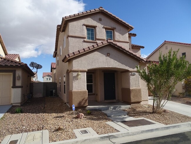 8962 Flying Frog Ave in Las Vegas, NV - Building Photo - Building Photo