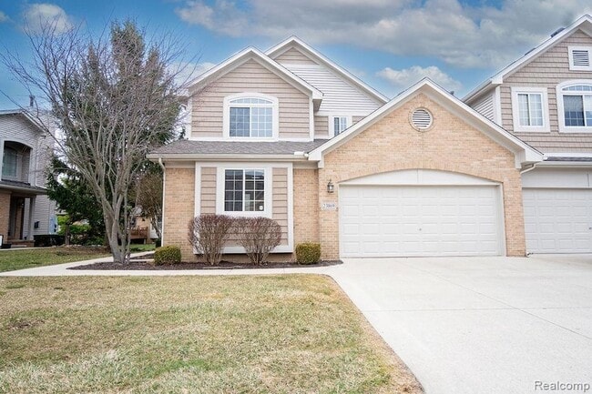 23869 McCort Dr, Unit 68 in Brownstown Township, MI - Building Photo - Building Photo