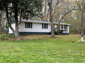 272 Watkins Dr in Charlotte Court House, VA - Building Photo - Building Photo