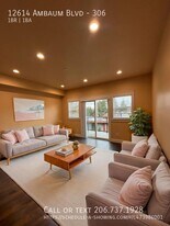 12614 Ambaum Blvd SW in Seattle, WA - Building Photo