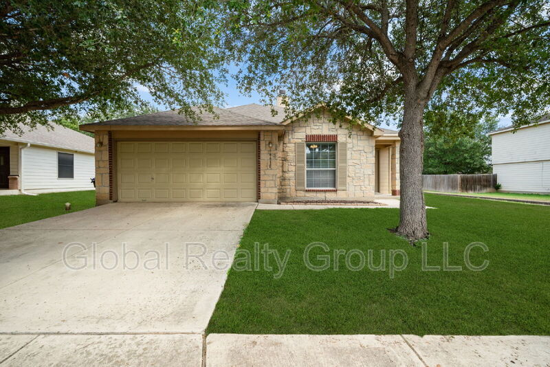 16610 Retama Crown in Selma, TX - Building Photo