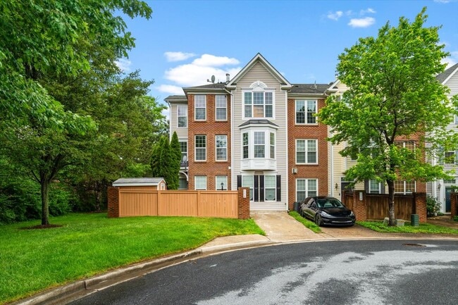 property at 116 Whiskey Creek Cir