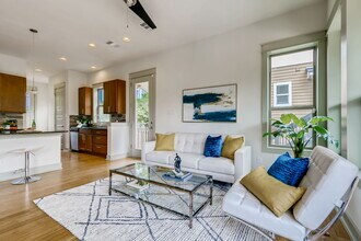 2709 E 13th St in Austin, TX - Building Photo - Building Photo