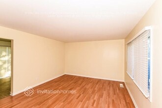 937 Dartmouth Ave in Matteson, IL - Foto de edificio - Building Photo