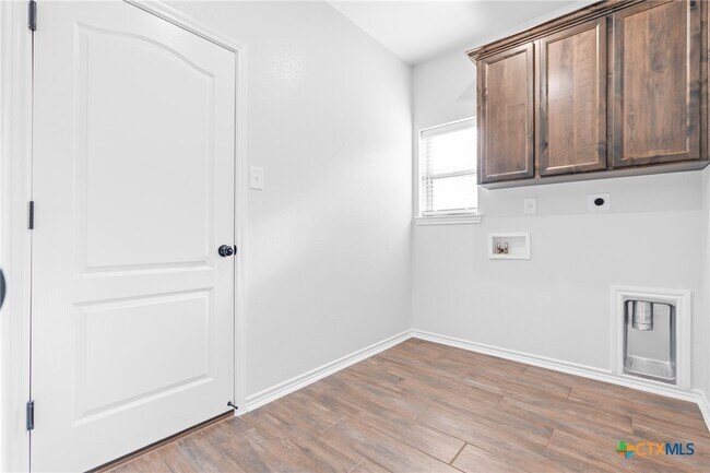 805 Dred Roger Circle