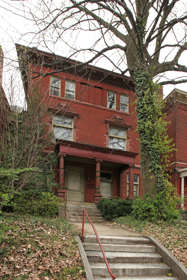 1451 S 4th St in Louisville, KY - Foto de edificio - Building Photo