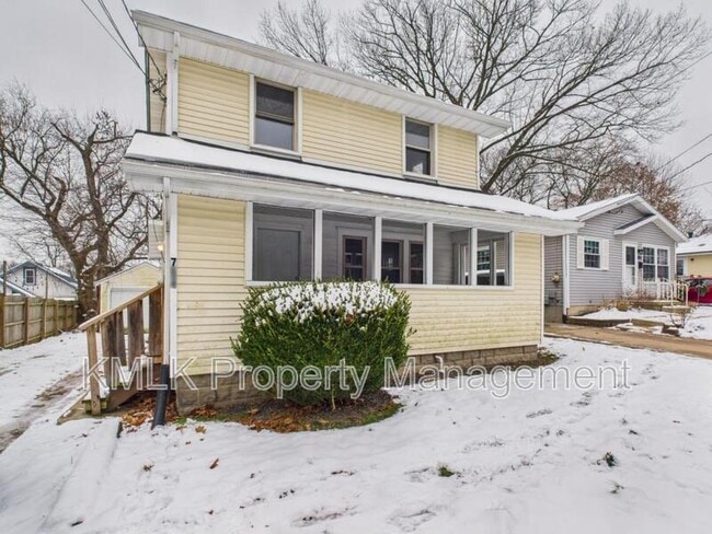 754 Arcadia Ave in Cuyahoga Falls, OH - Building Photo - Building Photo