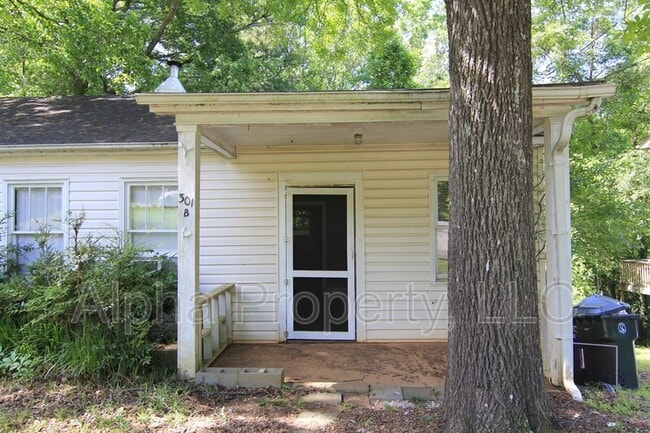 301 Dupont Dr in Greenville, SC - Building Photo - Building Photo