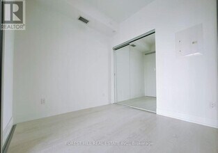 308 Jarvis St in Toronto, ON - Building Photo - Building Photo