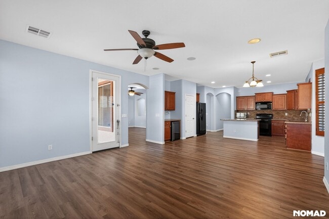 2140 W Desert Ln in Phoenix, AZ - Building Photo - Building Photo