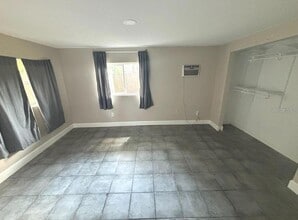 2615 Laurel Ave in Sanford, FL - Building Photo - Building Photo