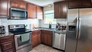 85 Washington St in Norwood, MA - Foto de edificio - Building Photo