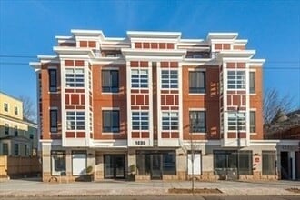 1699 Massachusetts Ave in Cambridge, MA - Building Photo - Building Photo