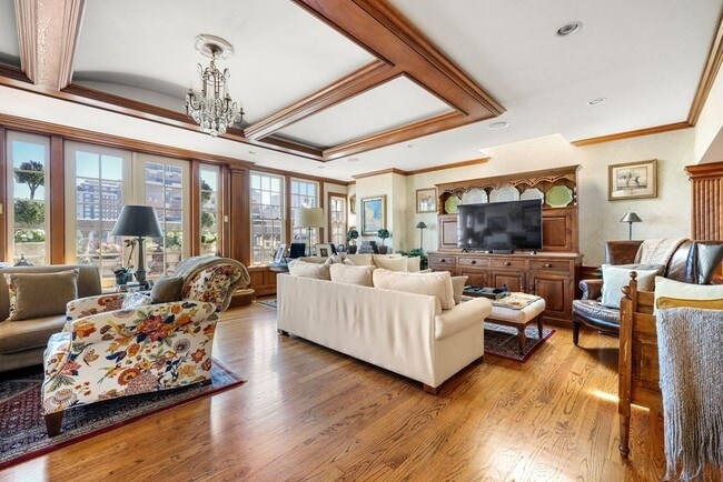 95 Beacon St in Boston, MA - Building Photo - Building Photo