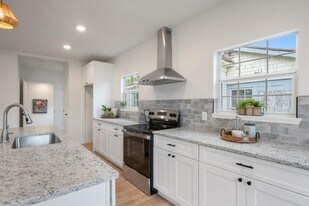 2035 Martin Luther King Dr in San Antonio, TX - Building Photo