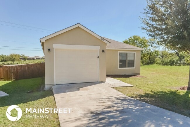 7050 Hallie Ridge in San Antonio, TX - Foto de edificio - Building Photo