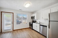 ReNew Edwardsville Apartment Collection photo'